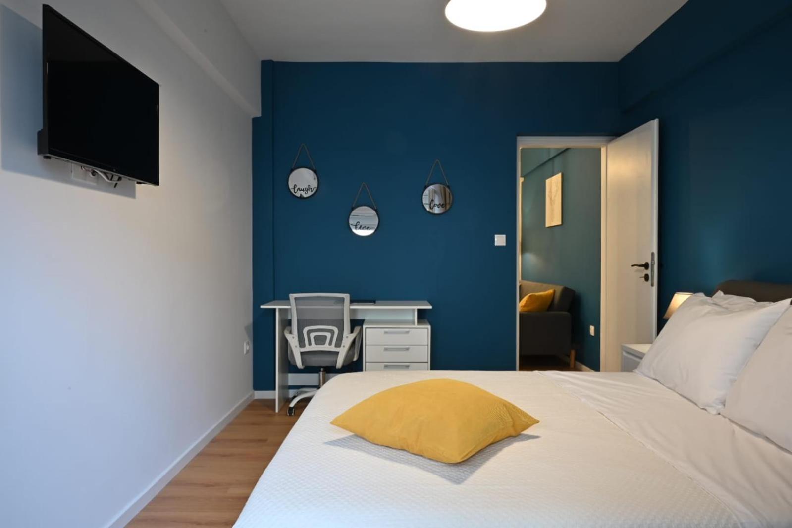 Modern Two Bedroom At Koukaki Apartment Athens