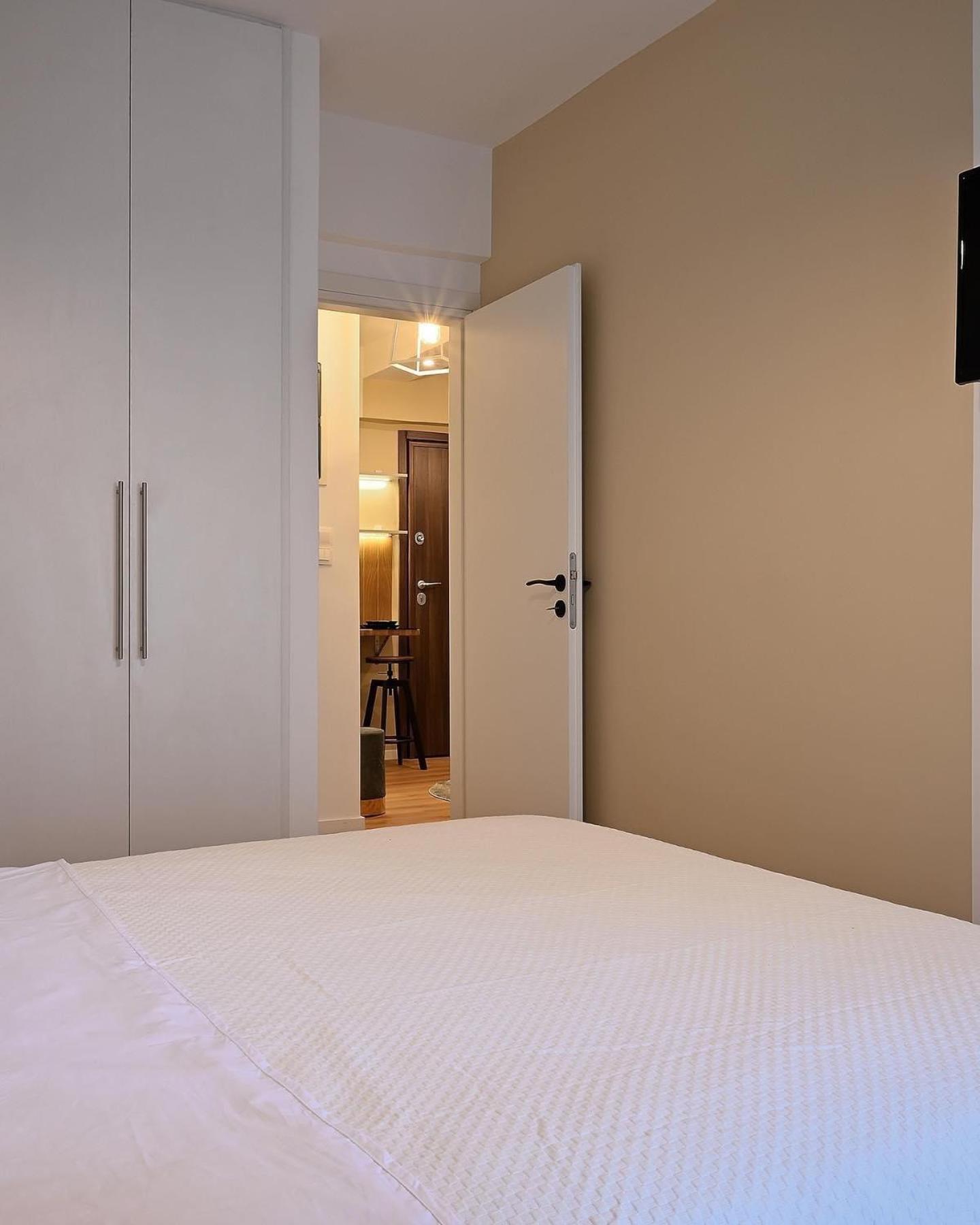 Modern Two Bedroom At Koukaki Apartment