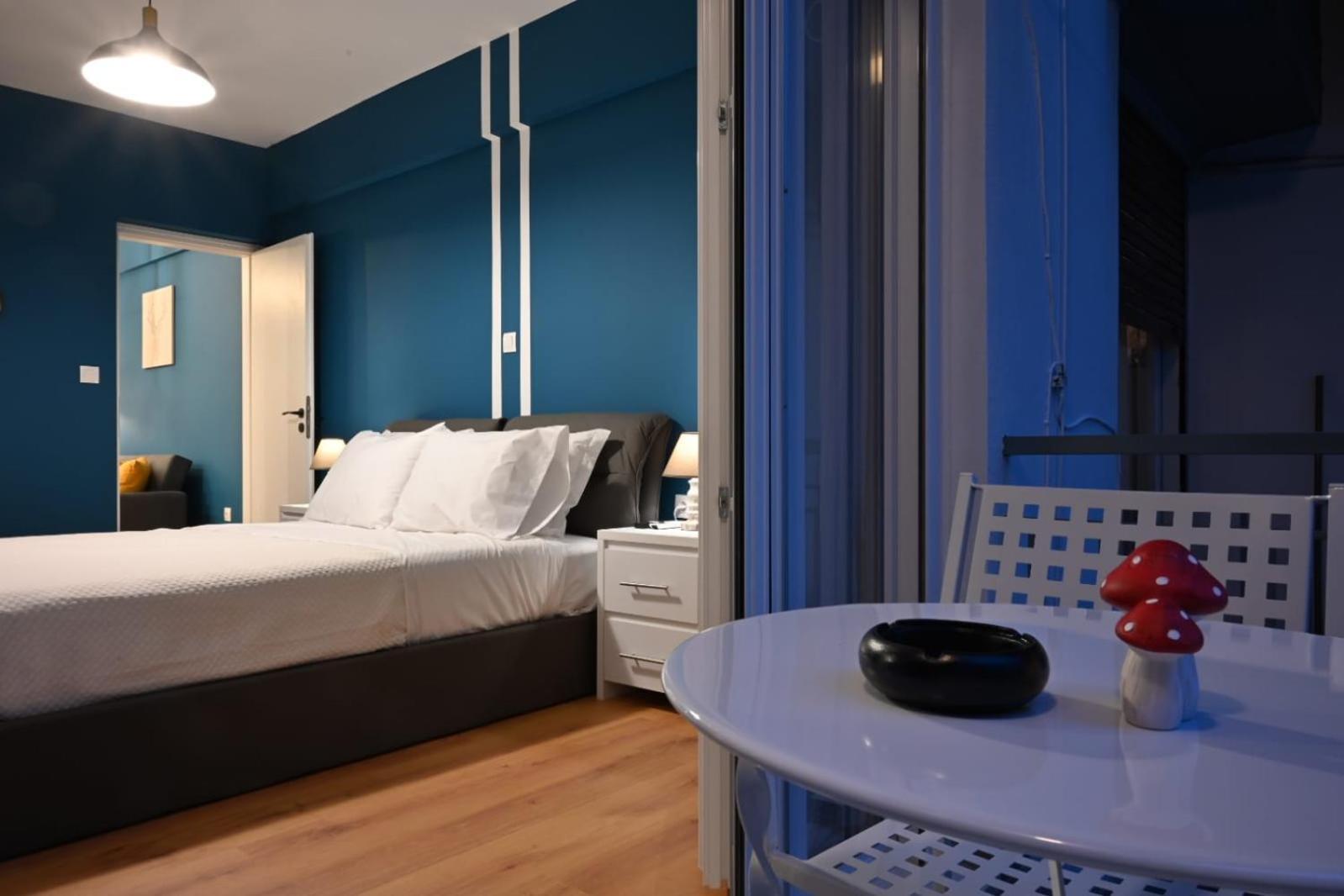 Modern Two Bedroom At Koukaki