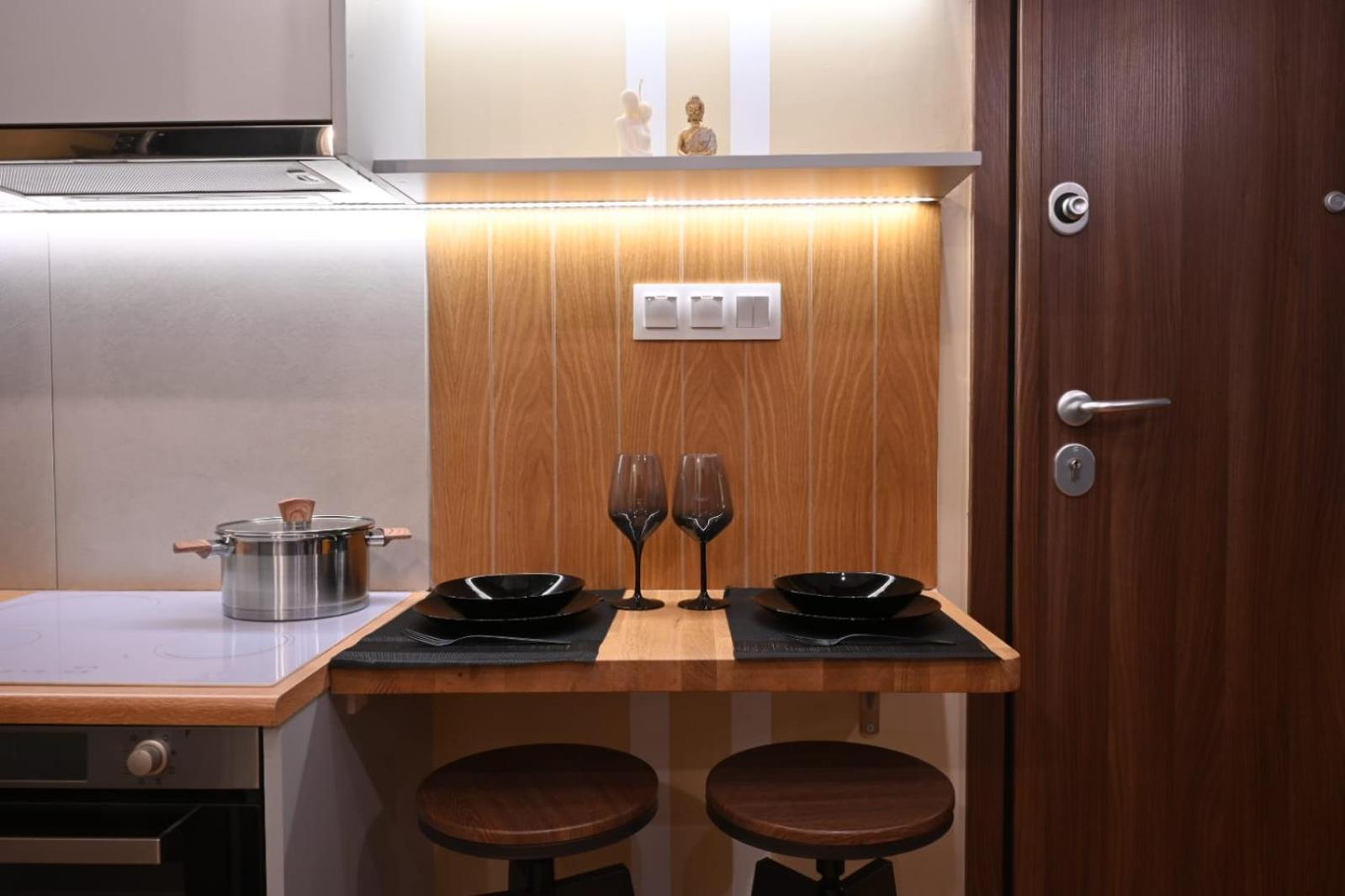 Modern Two Bedroom At Koukaki 雅典